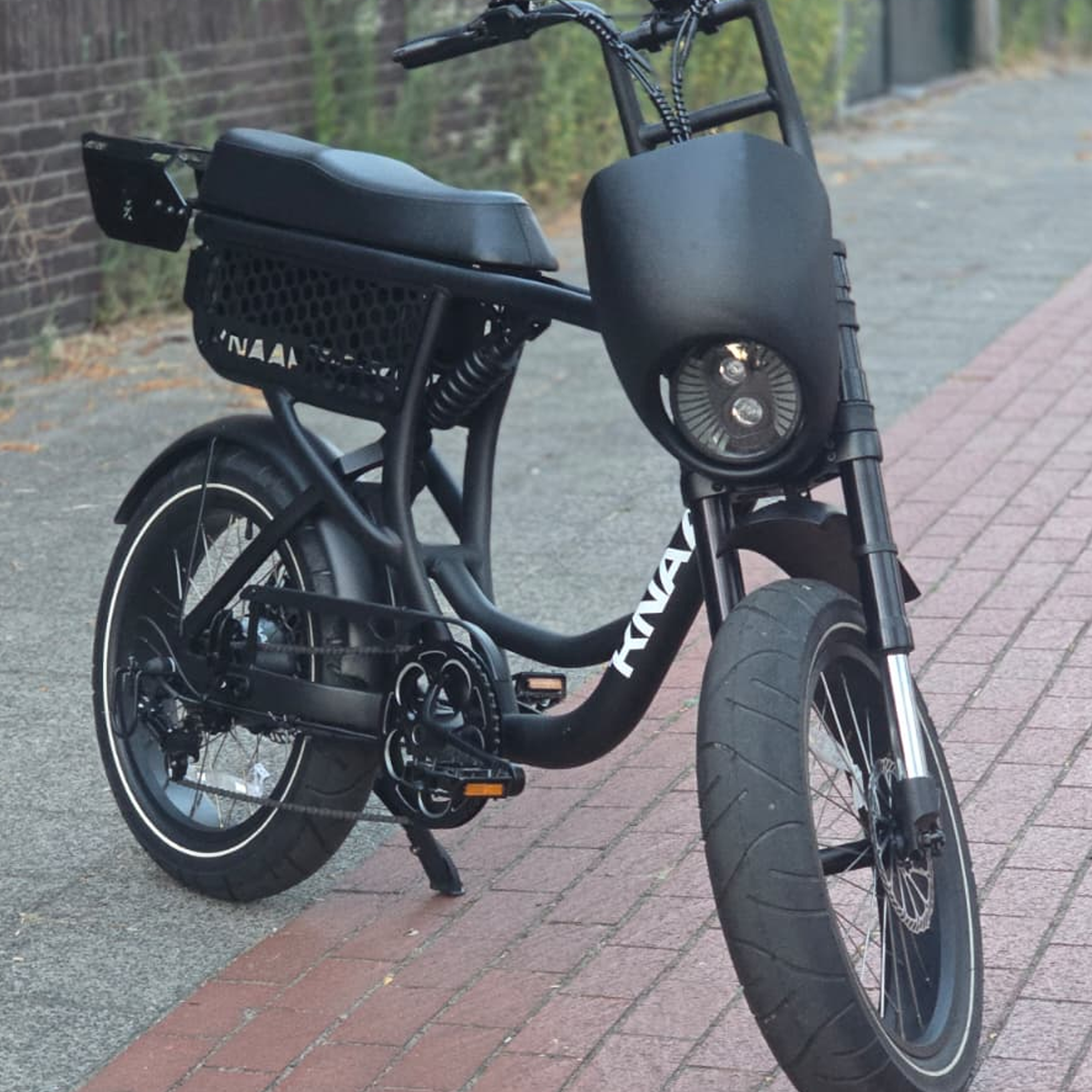 Knaap HRLY Front Matzwart