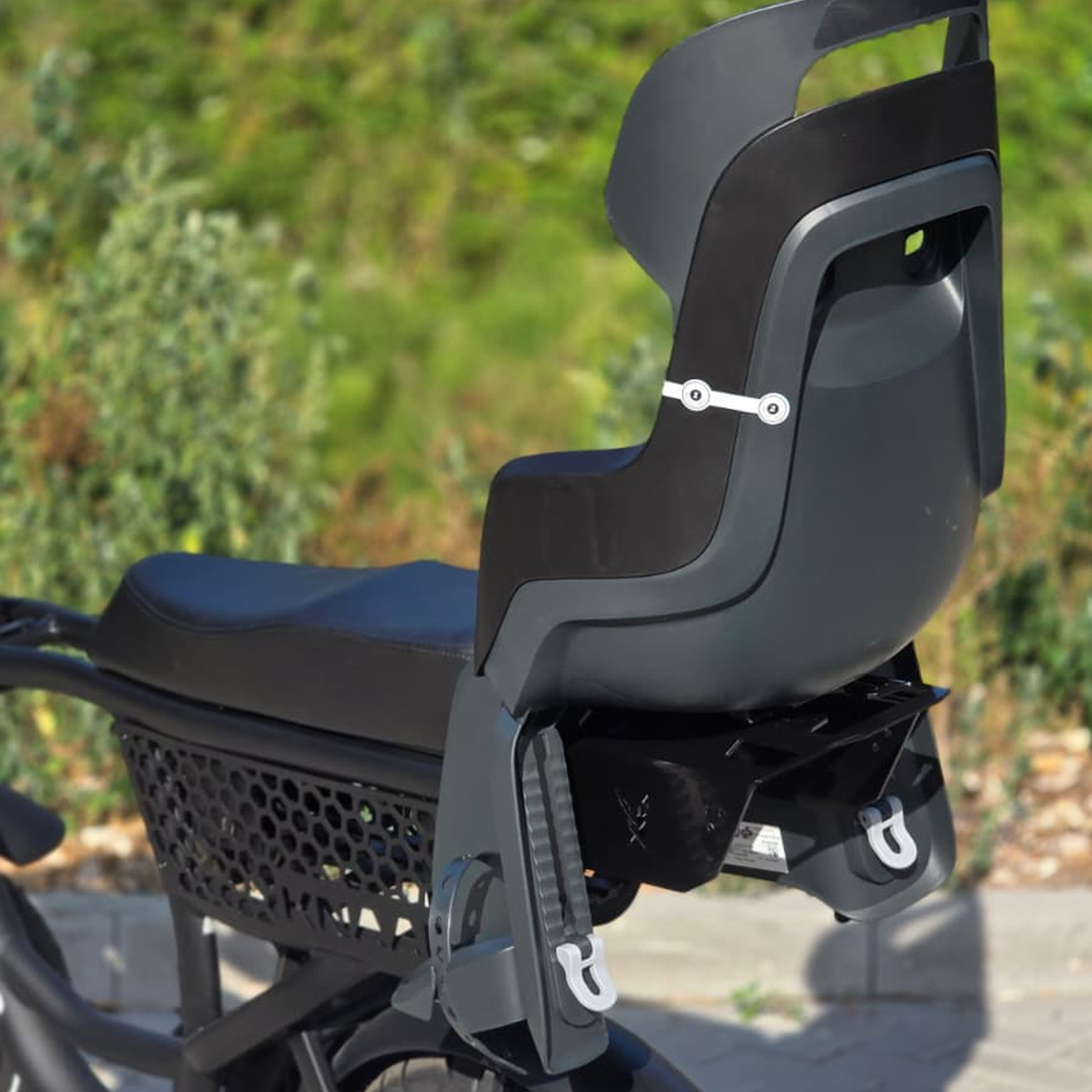 Knaap Achterdrager + Bobike GO Maxi Kinderzitje