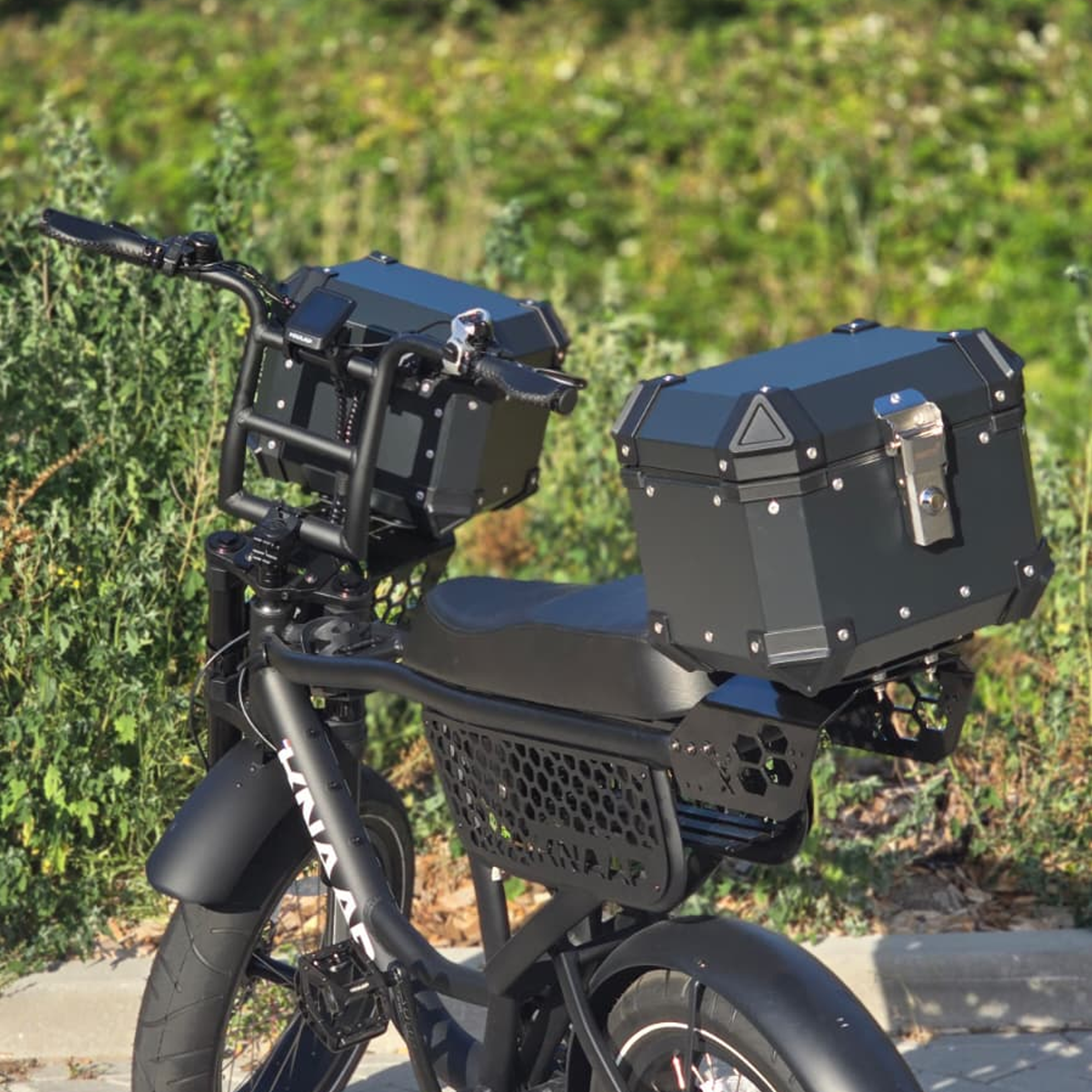 Knaap Achterdrager + Black Top Case